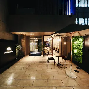 https://minamisenba-crystal-hotel.hotels-osaka.net